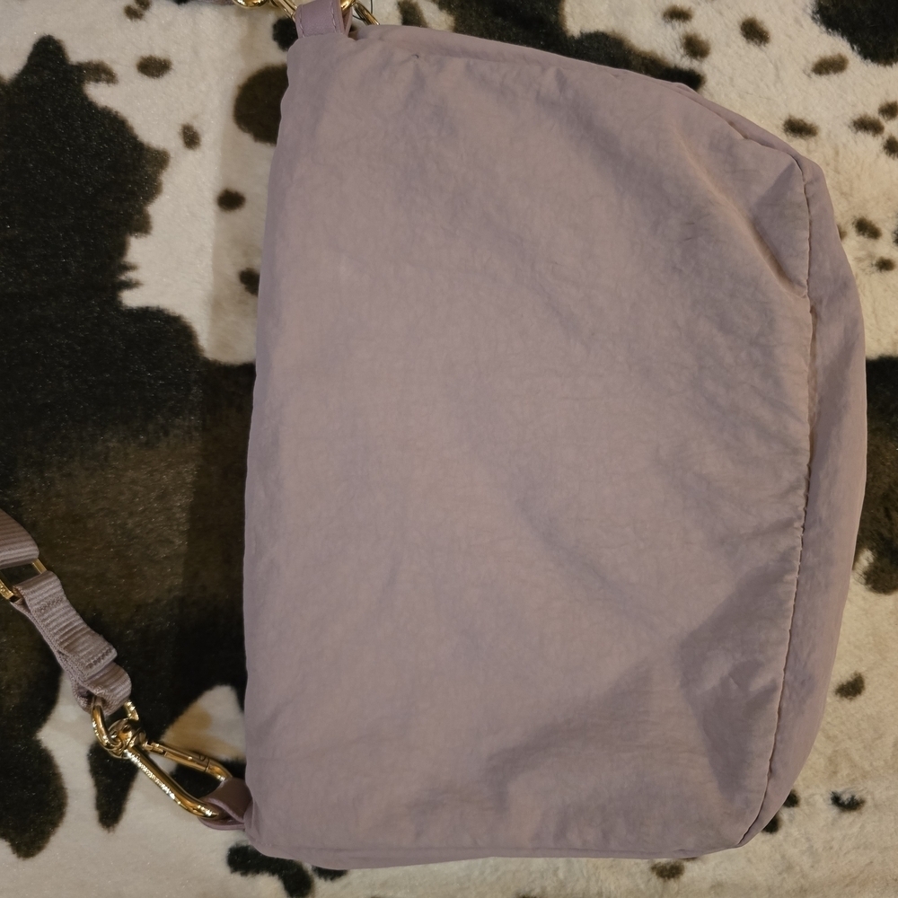 LULULEMON Elegant Mauve Crossbody Bag - Picture 4 of 4
